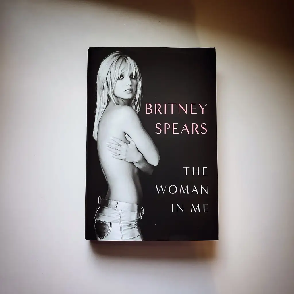 The Woman in Me by Britney Spears (5 Stars) Book Review